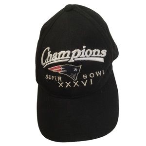 Vintage NFL New England Patriots Super Bowl XXXVI….